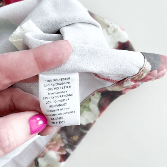 Gentle Fawn Women's Floral Cut Out Open Back Empire Dress Size Small NWT - Picture 4 of 8